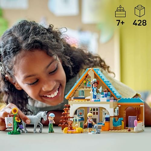 LEGO Friends stable includes grooming brush and X-ray photo for play