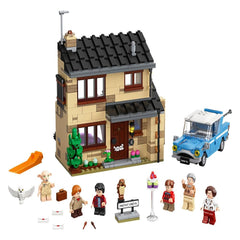 LEGO Harry Potter 4 Privet Drive sign and home setup for display.