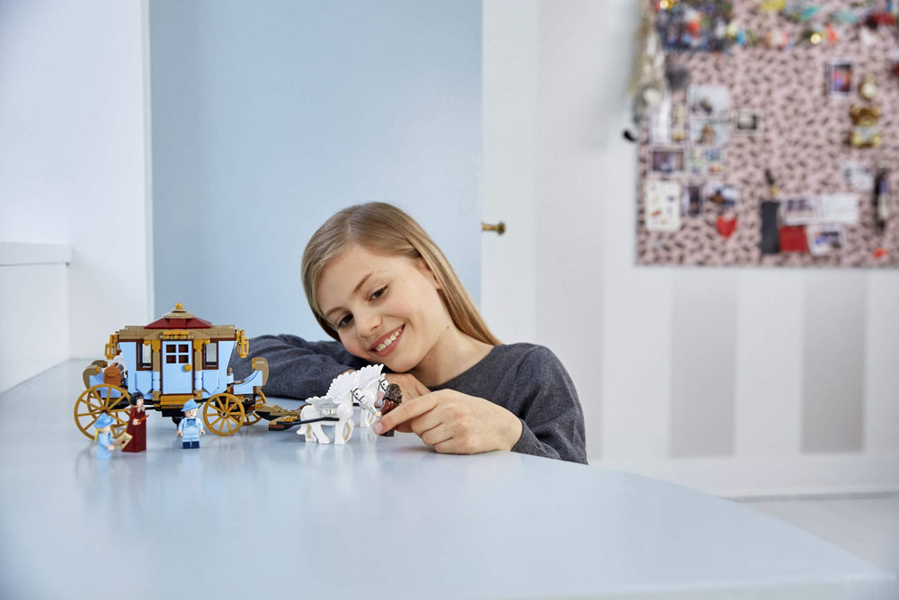 LEGO Beauxbatons carriage transforms into a cozy two-floor living space for storytelling.