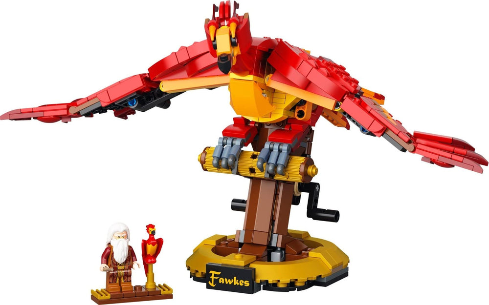 LEGO Harry Potter Dumbledore figure included for authentic scene