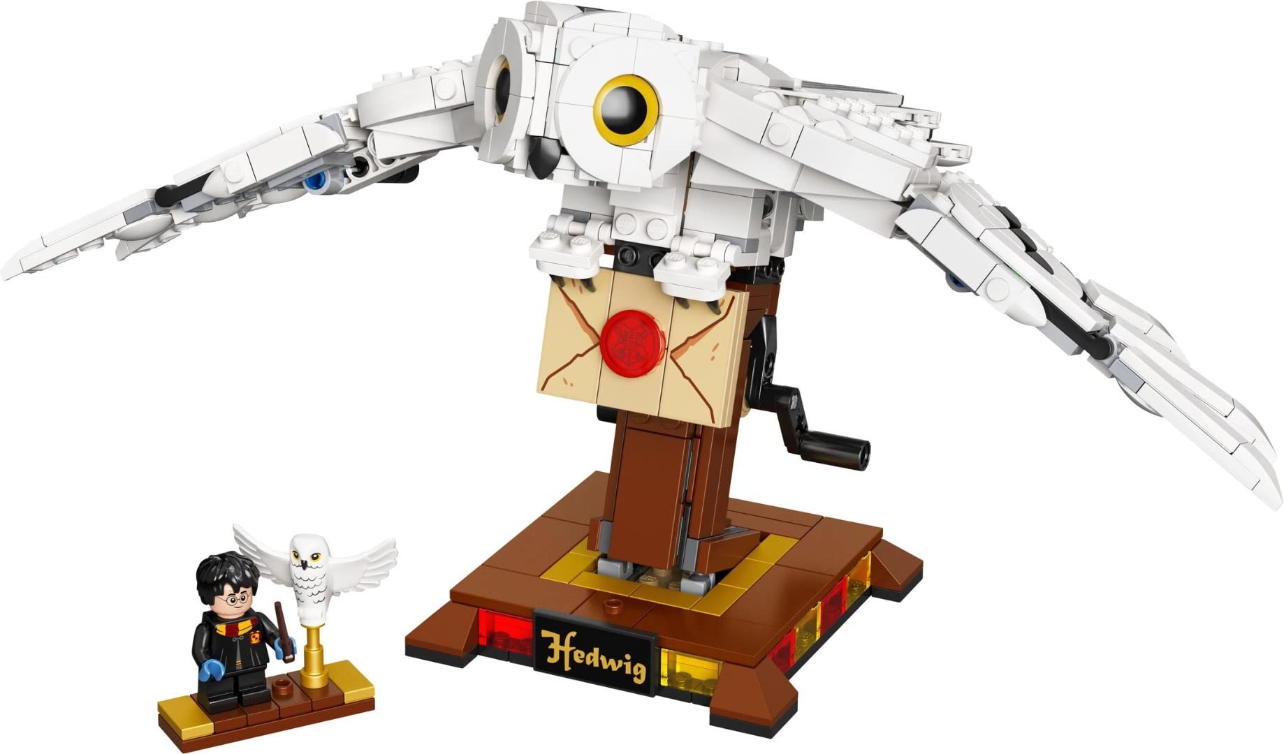 LEGO Hedwig back mechanism enables smooth wing movement for dynamic display