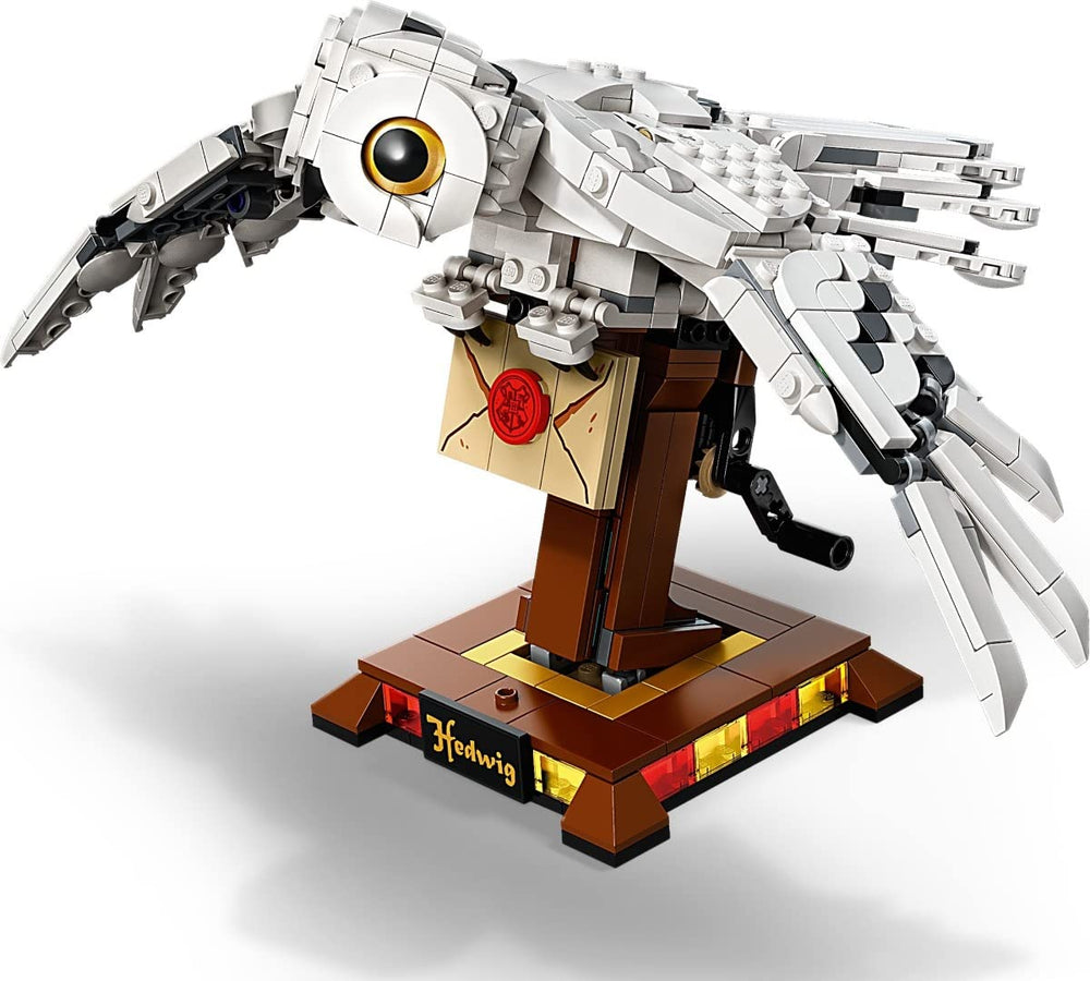 LEGO Hedwig delivering letter feature adds authentic Harry Potter storytelling to the display