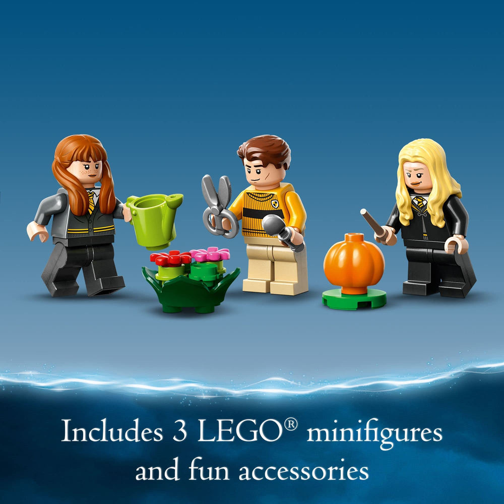 LEGO Harry Potter Hufflepuff banner wall hanger enables easy display