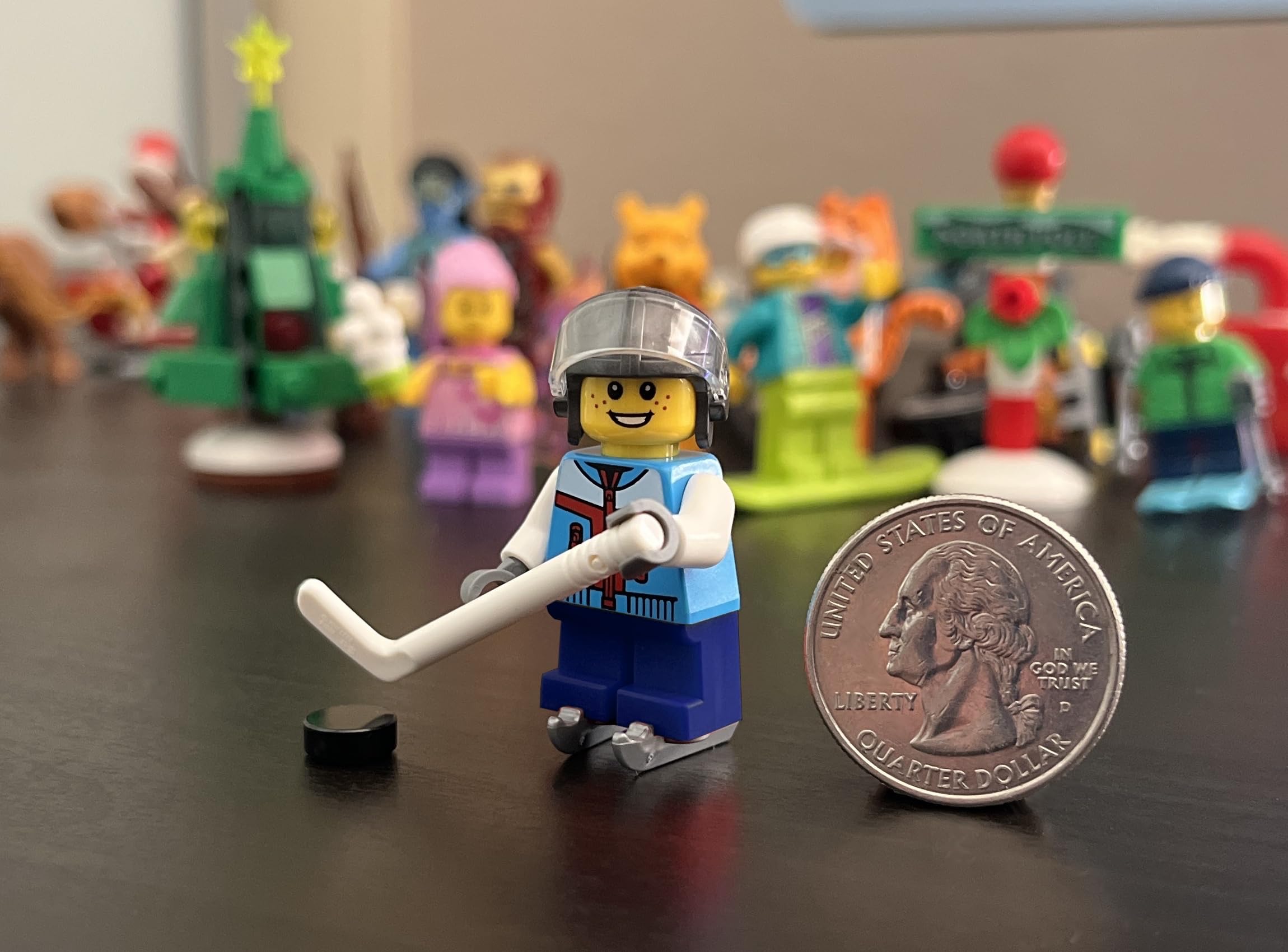 LEGO Exclusive 2024 holiday minifigure adds authentic flavor to Advent calendars