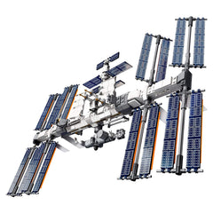LEGO Ideas ISS 21321 astronaut microfigures for scale and storytelling