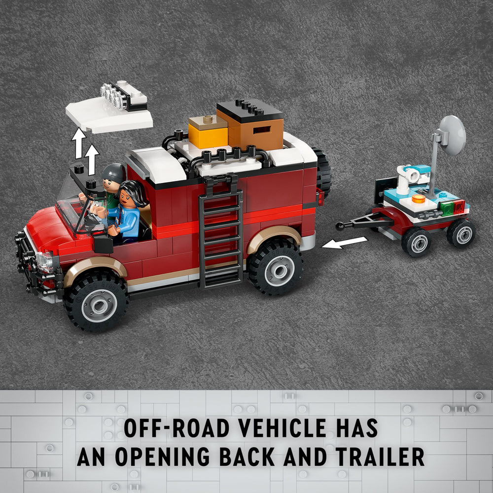 LEGO Jurassic World Ben and Sammy minifigures enable buddy adventures.