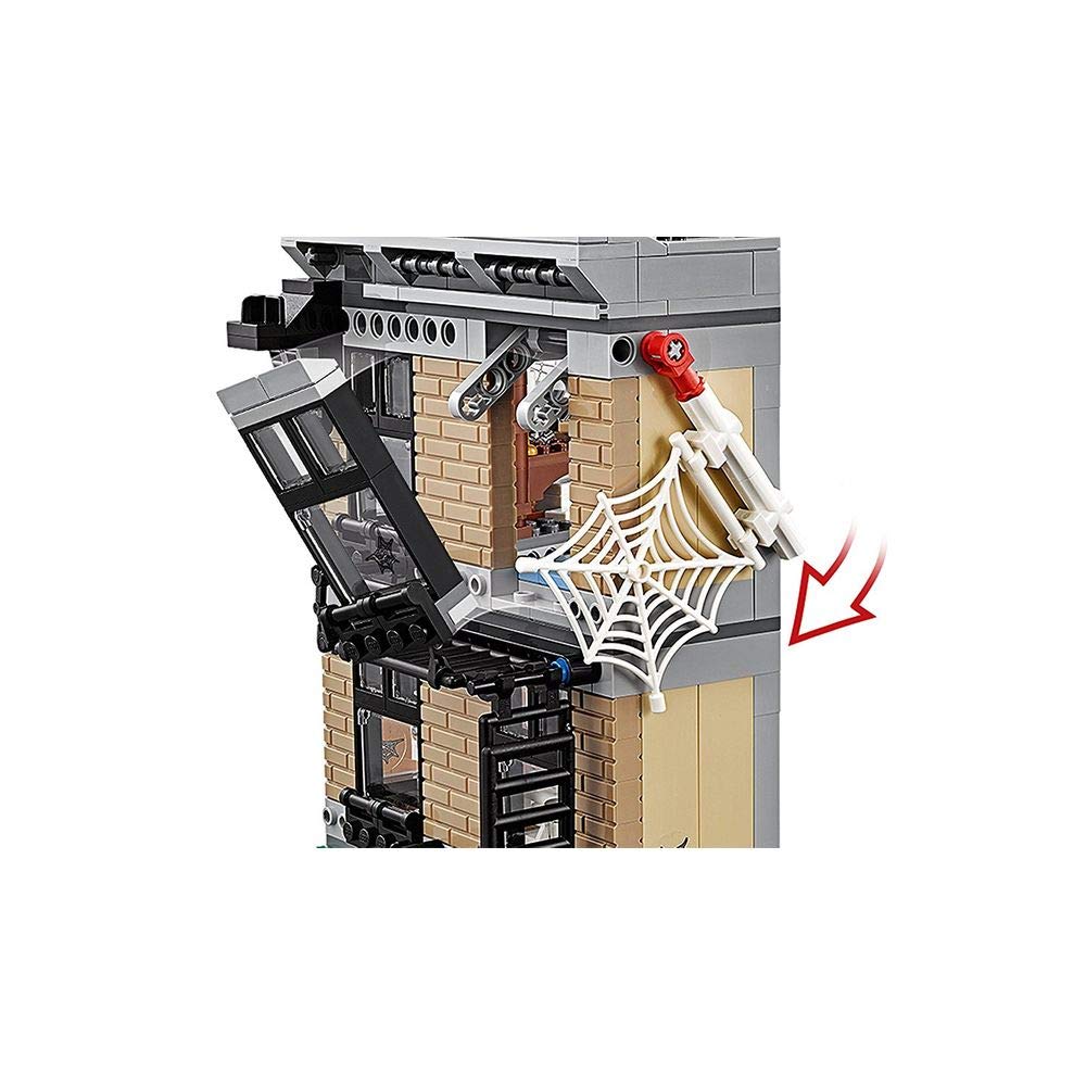 LEGO Marvel Avengers 76108 Pizzeria scene with exploding window for dramatic storytelling.