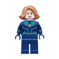 LEGO Marvel Captain Marvel and Nick Fury polybag display idea for a desk or shelf.