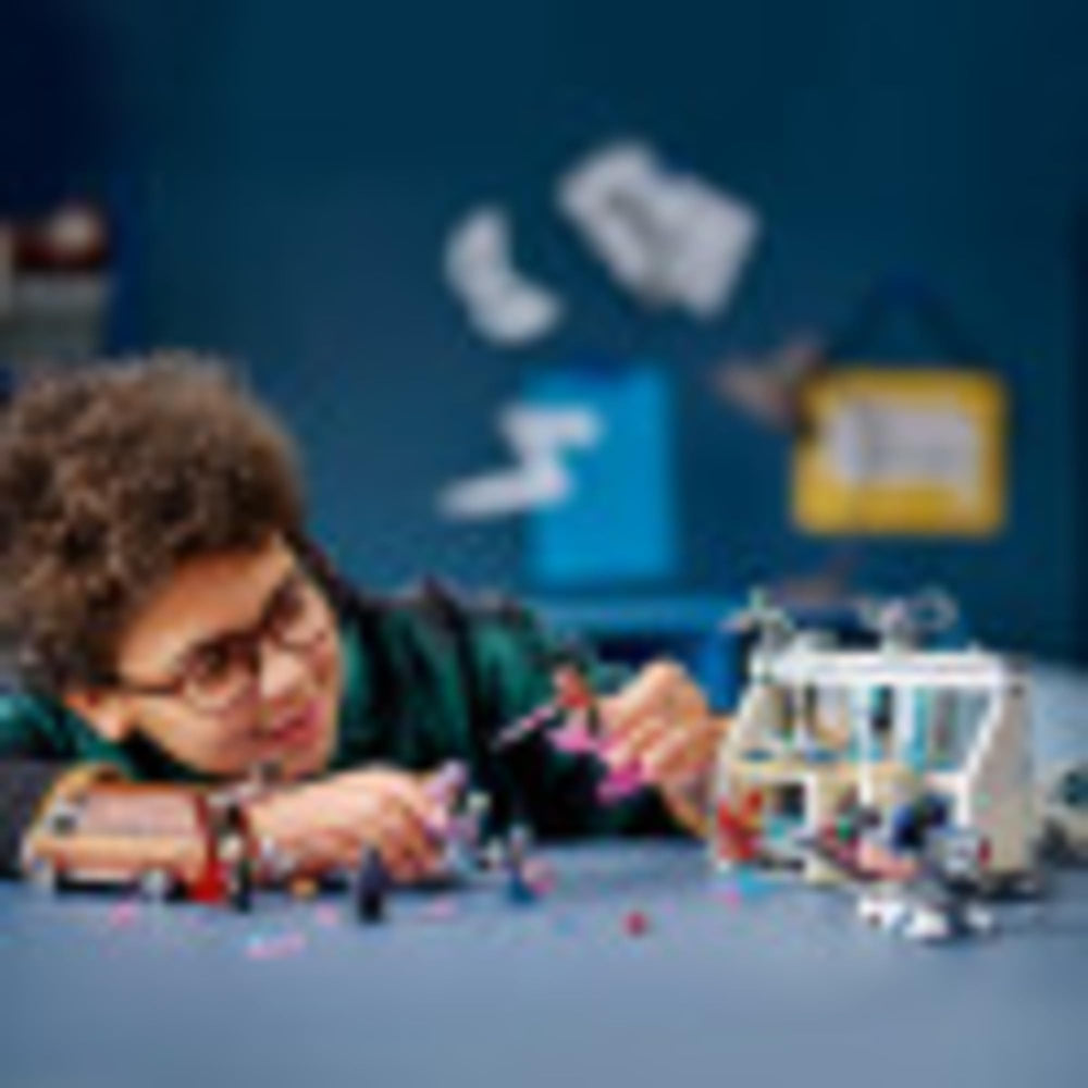 LEGO Marvel Endgame Thor lab image, inspiring creative builds and experiments.