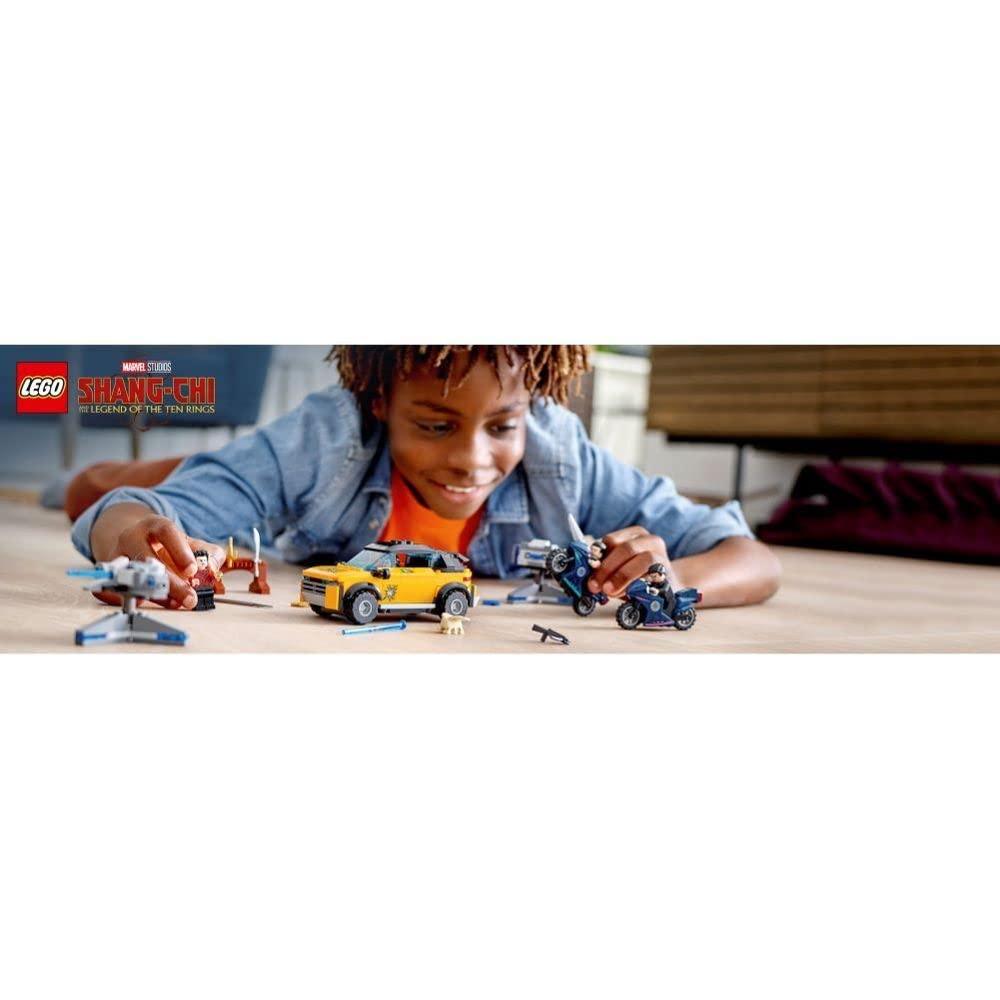 LEGO Marvel Shang-Chi Escape arms and weapons for expanded battle scenes and play