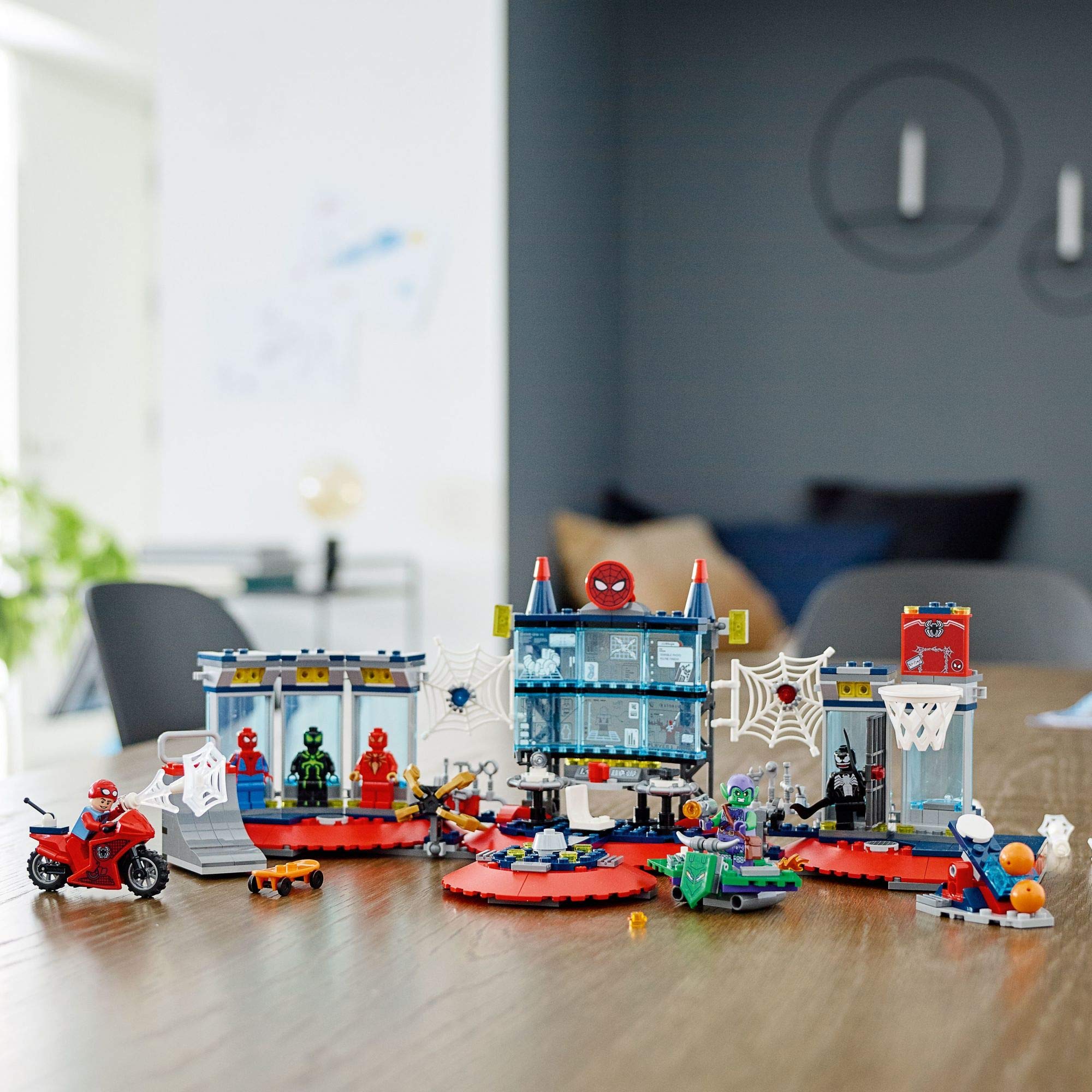 LEGO Marvel Spider-Man Attack on the Spider Lair 76175 jail feature sparks dramatic rescues.