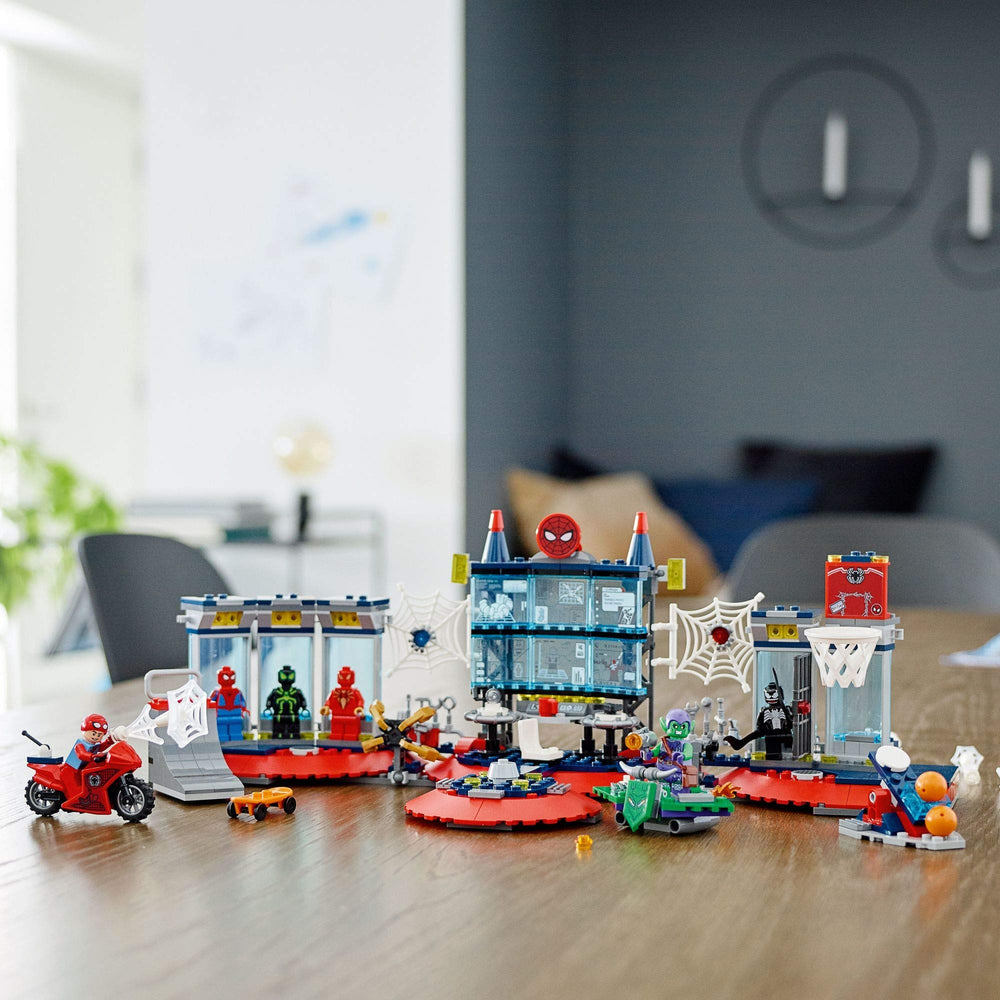 LEGO Marvel Spider-Man Attack on the Spider Lair 76175 jail feature sparks dramatic rescues.