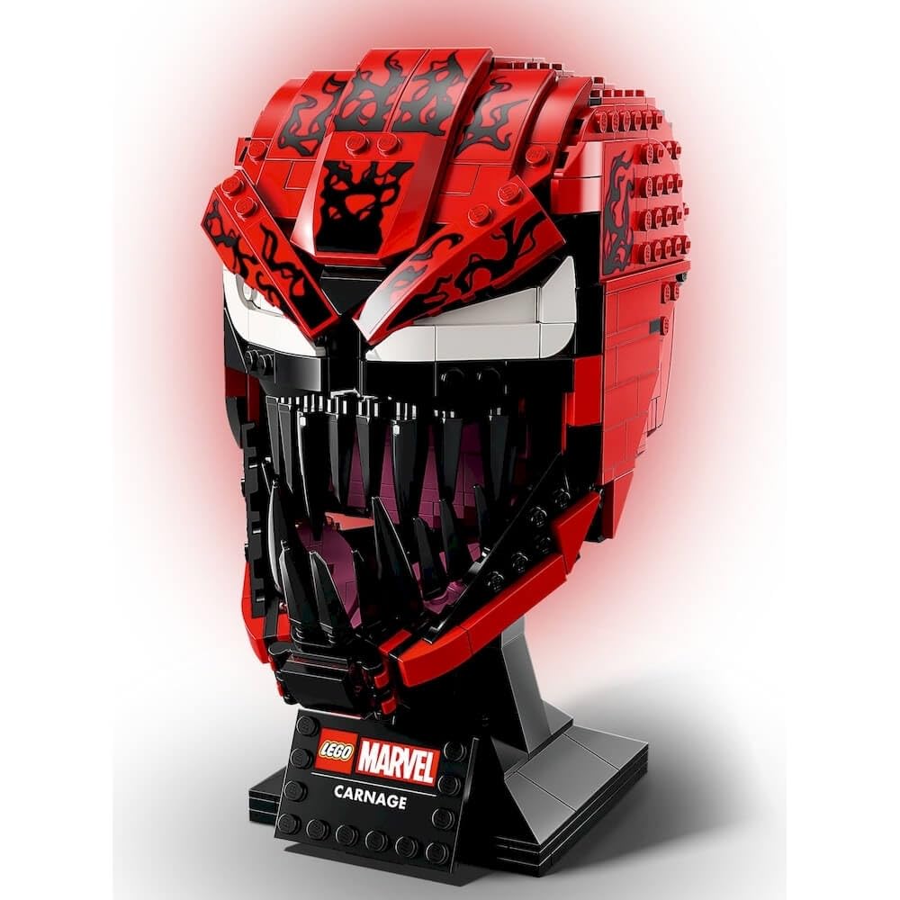 LEGO Marvel Spider-Man Carnage jaw and teeth close-up for collectible admiration
