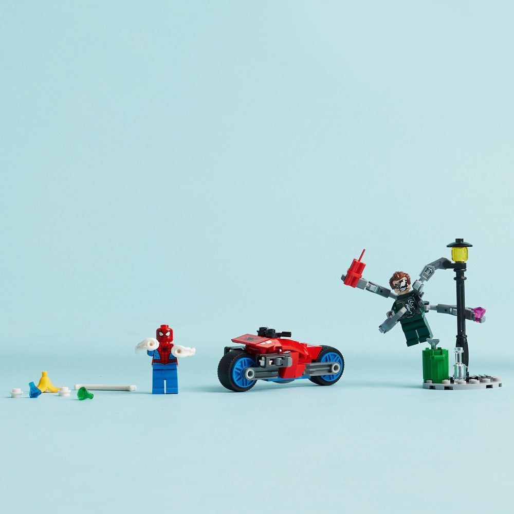 LEGO Marvel streetlight accessory for urban chase scenes