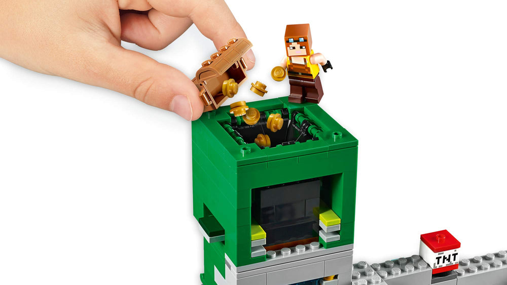 LEGO Minecraft The Creeper Mine 21155 parts and building bricks