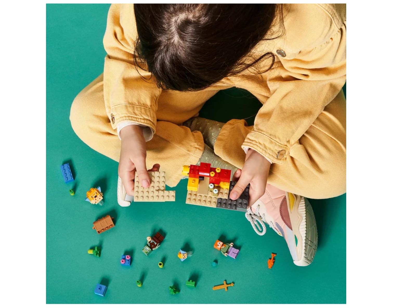 LEGO Minecraft Overworld Adventures Pack Alex figure enhances collaborative play