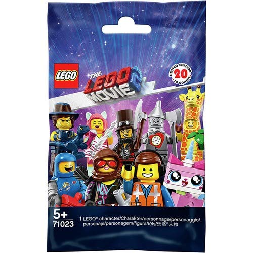 Wizard of Oz minifigures arranged on shelf for easy display.