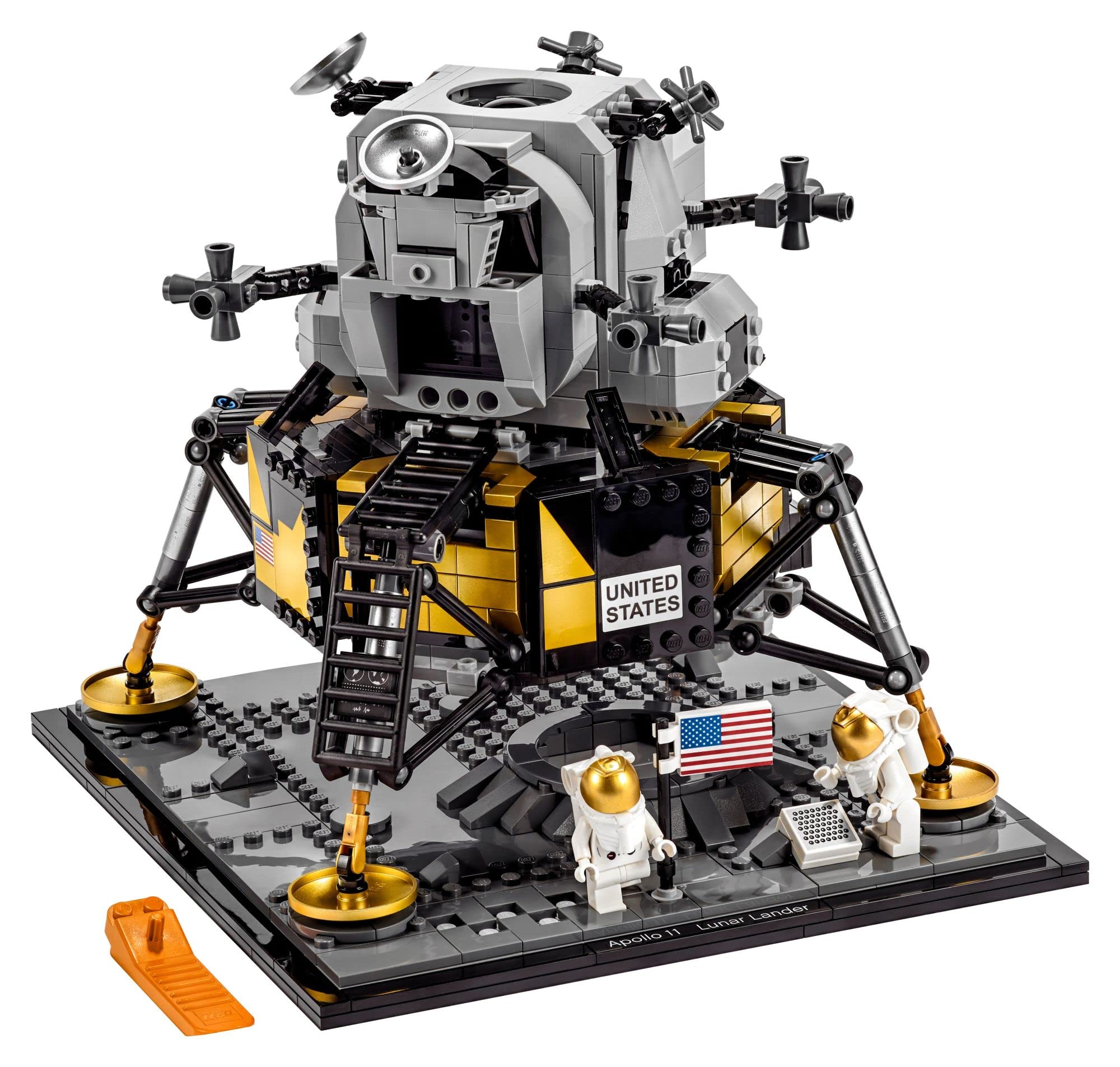 Two astronaut minifigures with NASA decoration for authentic storytelling.