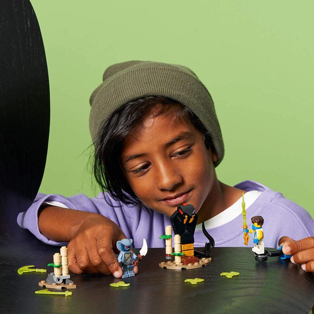 LEGO NINJAGO spinning battle platform sparks rotating duel motions