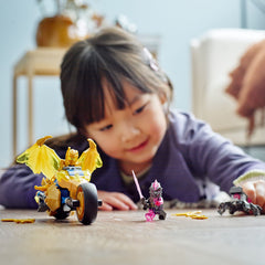 LEGO NINJAGO crystal spider figure accompanies the enemy in fight scenes.