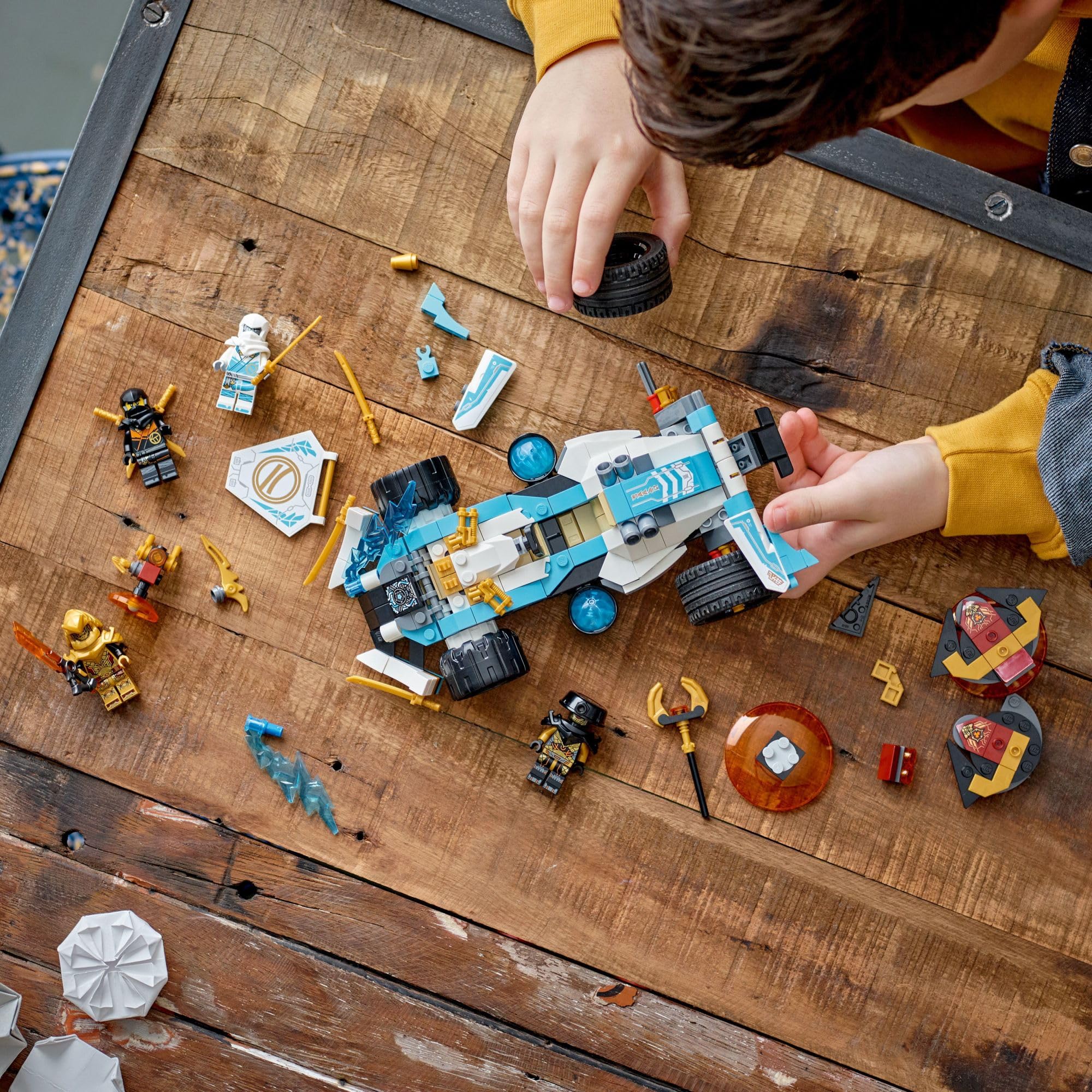 LEGO NINJAGO Imperium Droid figure adds tech-driven battlefield moments.