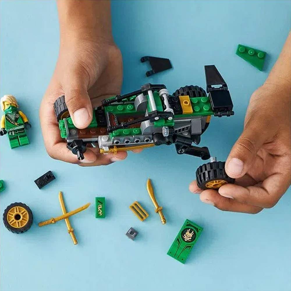 LEGO NINJAGO Jungle Raider suspension feature in action for dynamic play.