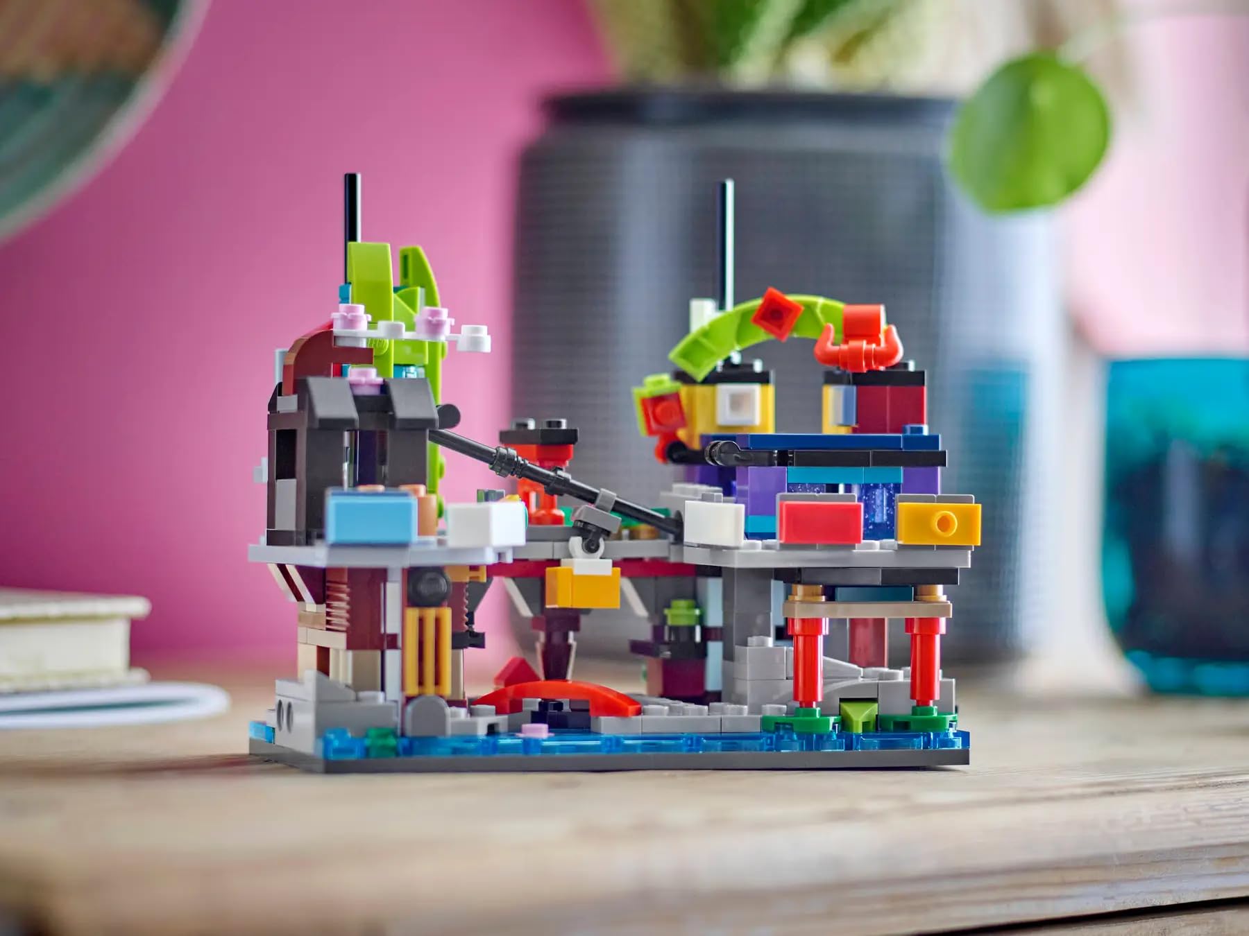 LEGO NINJAGO Micro City Markets torii gates—traditional flair in mini scale