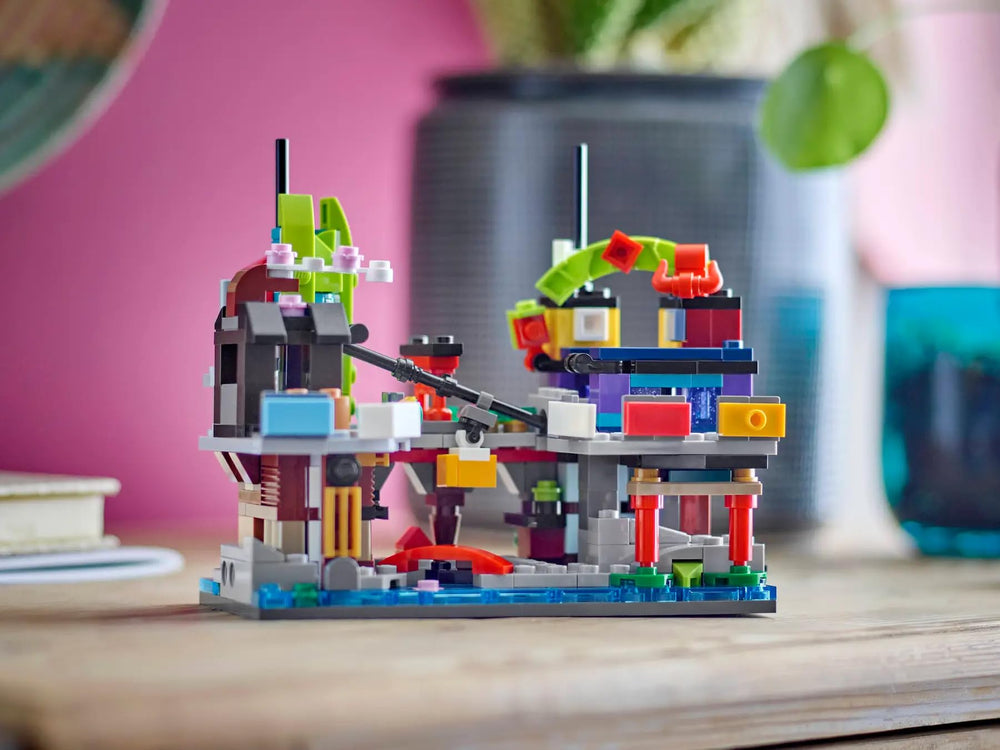 LEGO NINJAGO Micro City Markets torii gates—traditional flair in mini scale