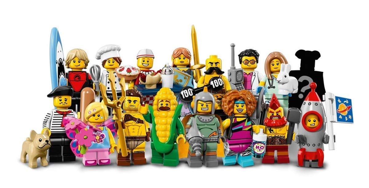 LEGO Battle Gnome 71018 display base enables neat on-shelf presentation.