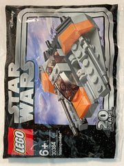 LEGO Snowspeeder front view highlighting the T-47 design for display and collection