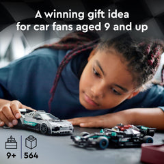 2-in-1 design offers varied play and display opportunities