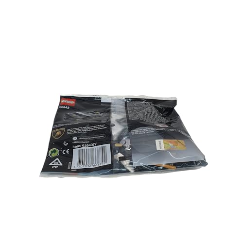 Build-action shot captures quick-to-build assembly and ready-to-race setup