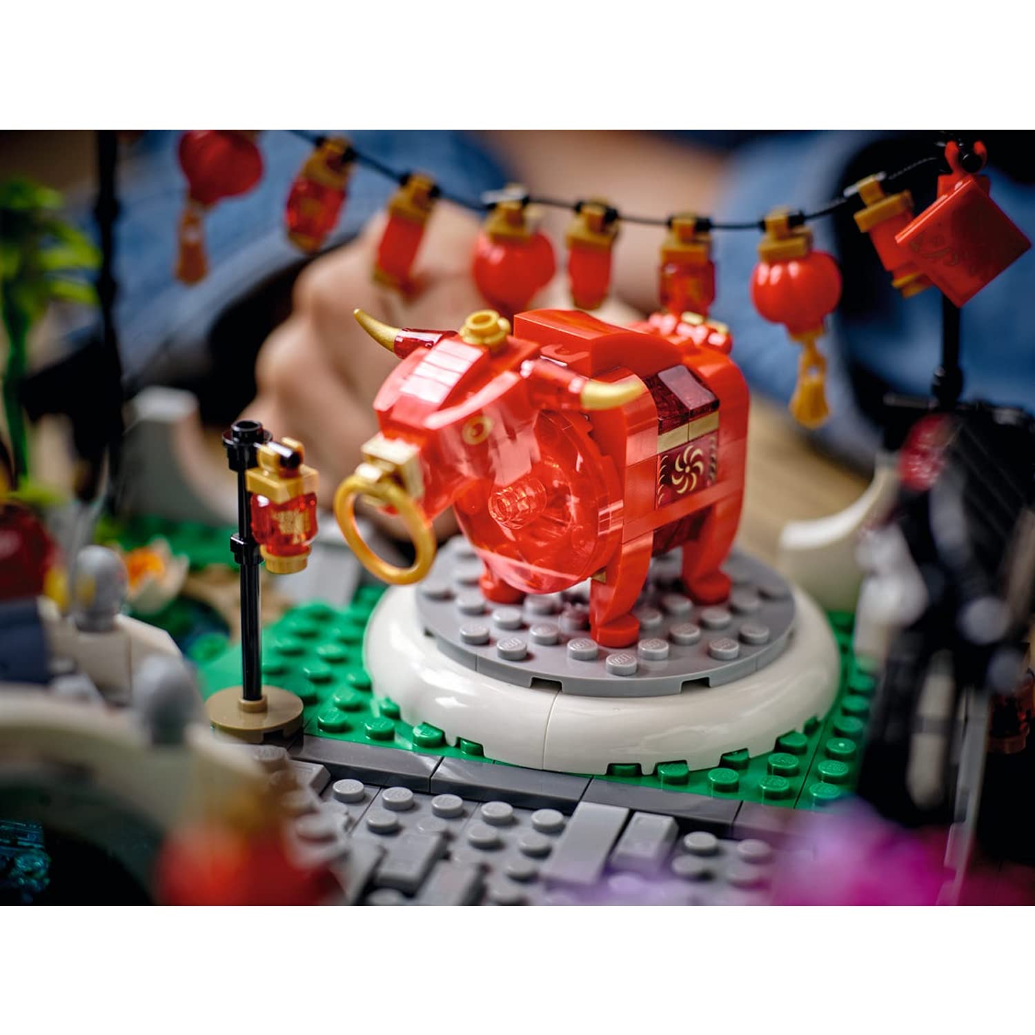 LEGO Spring Lantern Festival minifigures spark imaginative Lunar New Year stories.
