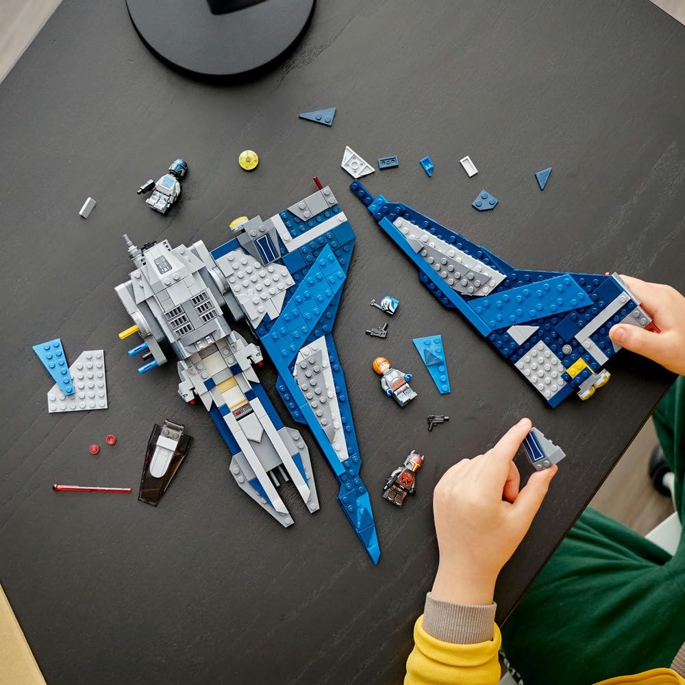 LEGO Star Wars Mandalorian Starfighter spring shooters for battles