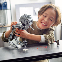 LEGO Star Wars AT-ST Hoth head rotation adds dynamic posing