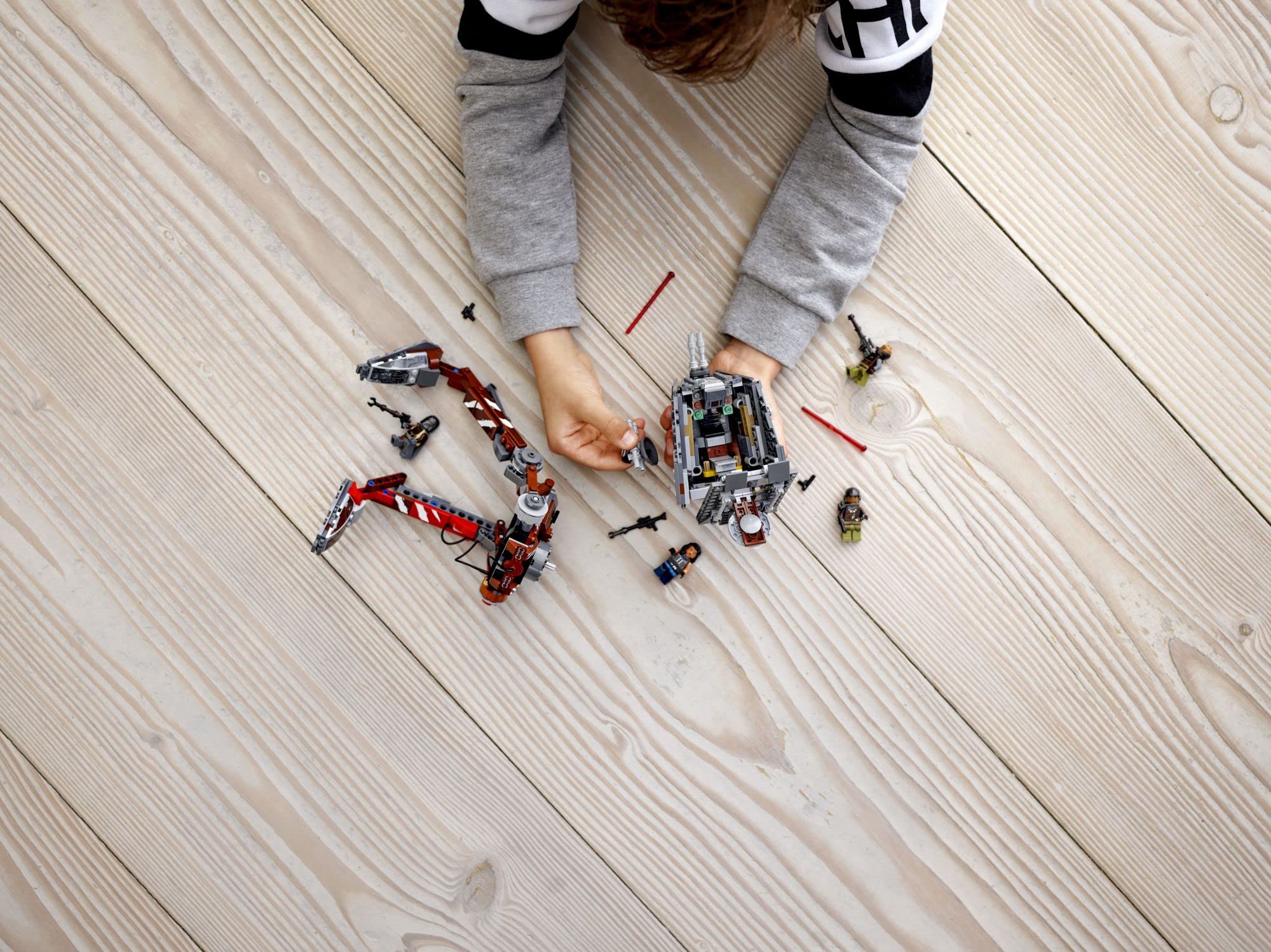 LEGO Star Wars AT-ST Raider 75254 minifigures pack enhances storytelling