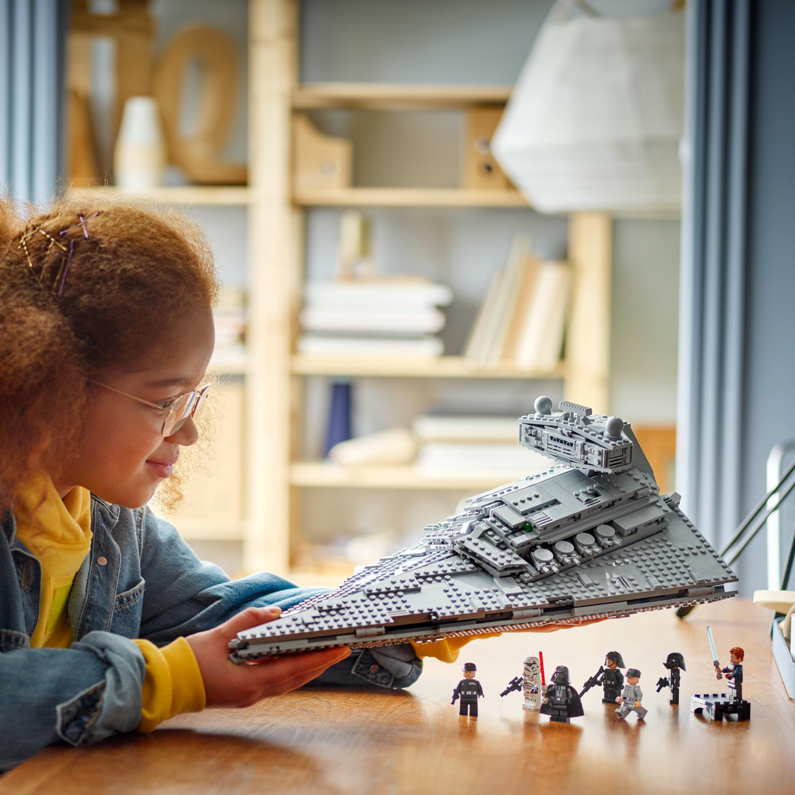 Foldout carry handle enables flight play with LEGO Star Wars Destroyer