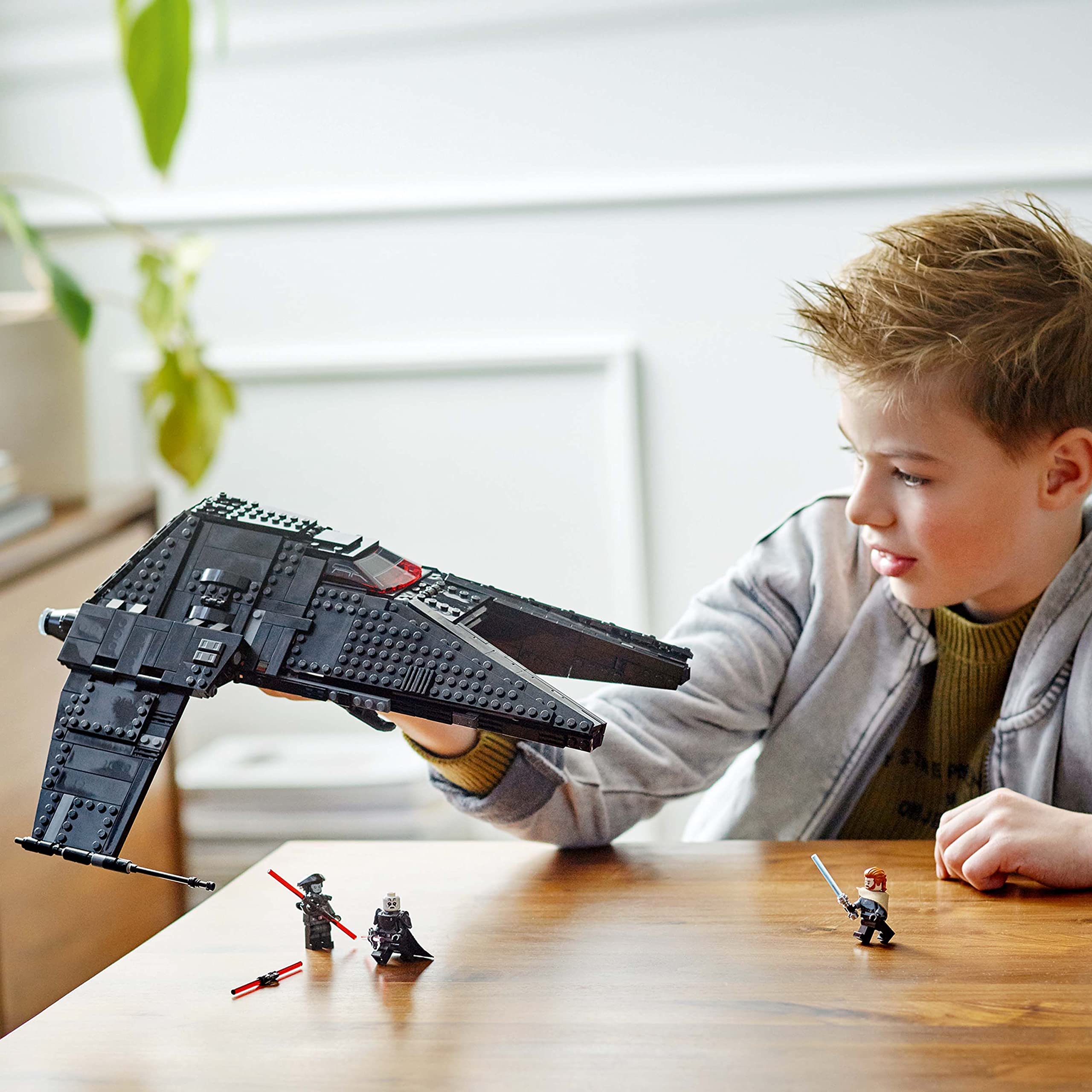 LEGO Star Wars Inquisitor Transport Scythe cockpit opens to reveal seats.