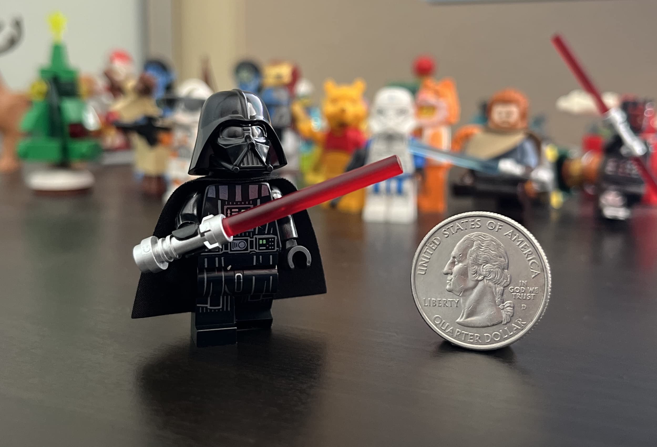 Minifigureland tile from 75334 adds collectible detail.