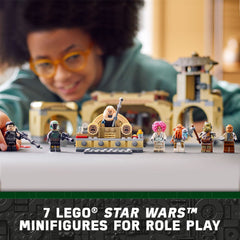 LEGO Star Wars opening gate reveals kitchen area for interactive adventures.