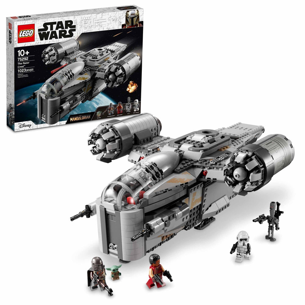 LEGO Star Wars Razor Crest cockpit detail with The Mandalorian for immersive play.