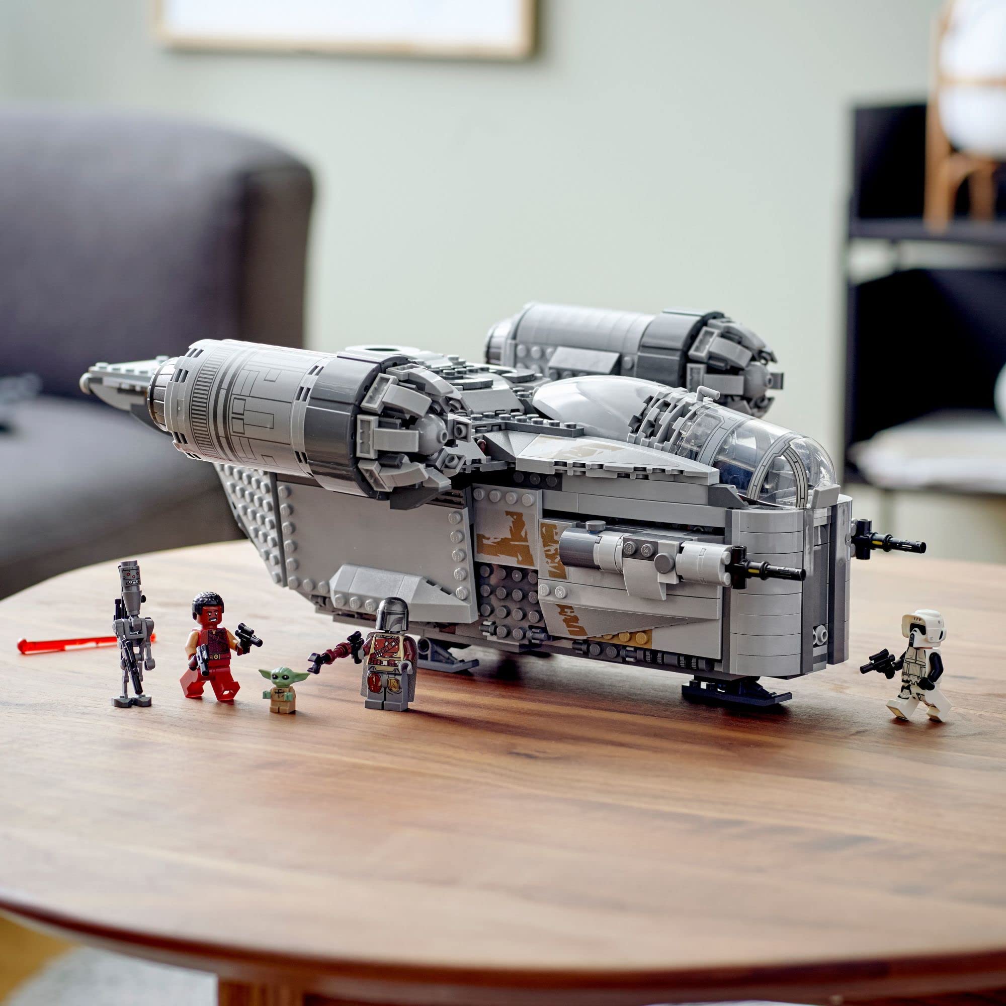 Dual minifigure cockpit lets two figures coordinate a space journey.