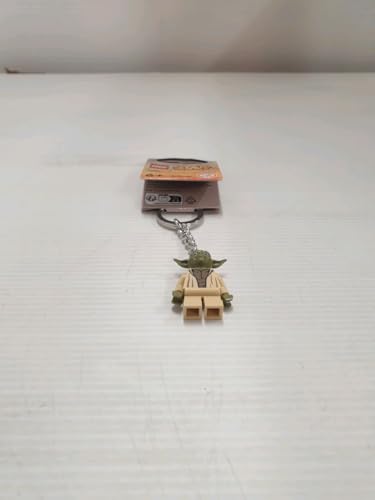 LEGO Star Wars Yoda keychain with chain focus for keys and bags