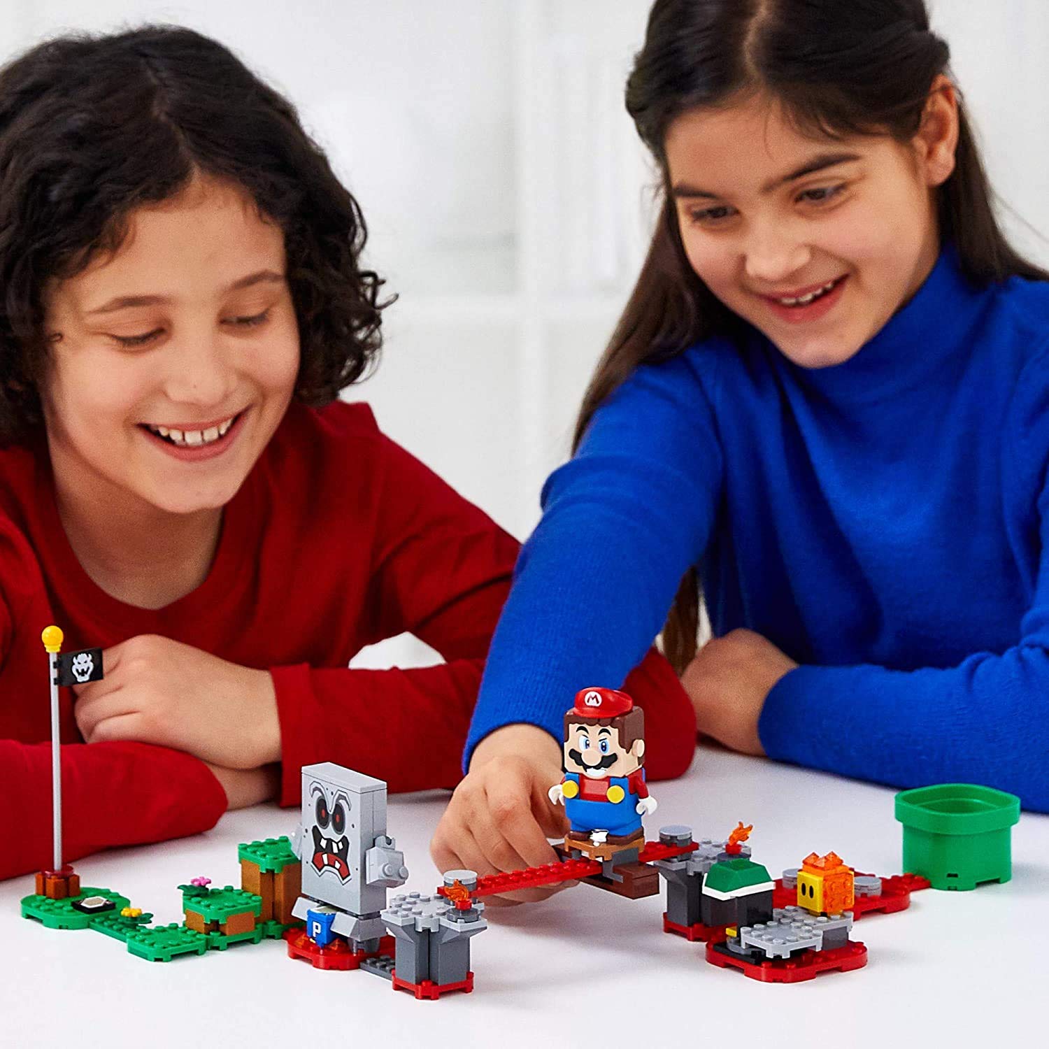 Shell-shaped system helps kids build modular layouts for custom courses