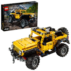 LEGO Technic Jeep Wrangler 42122 front steering offers interactive steering play