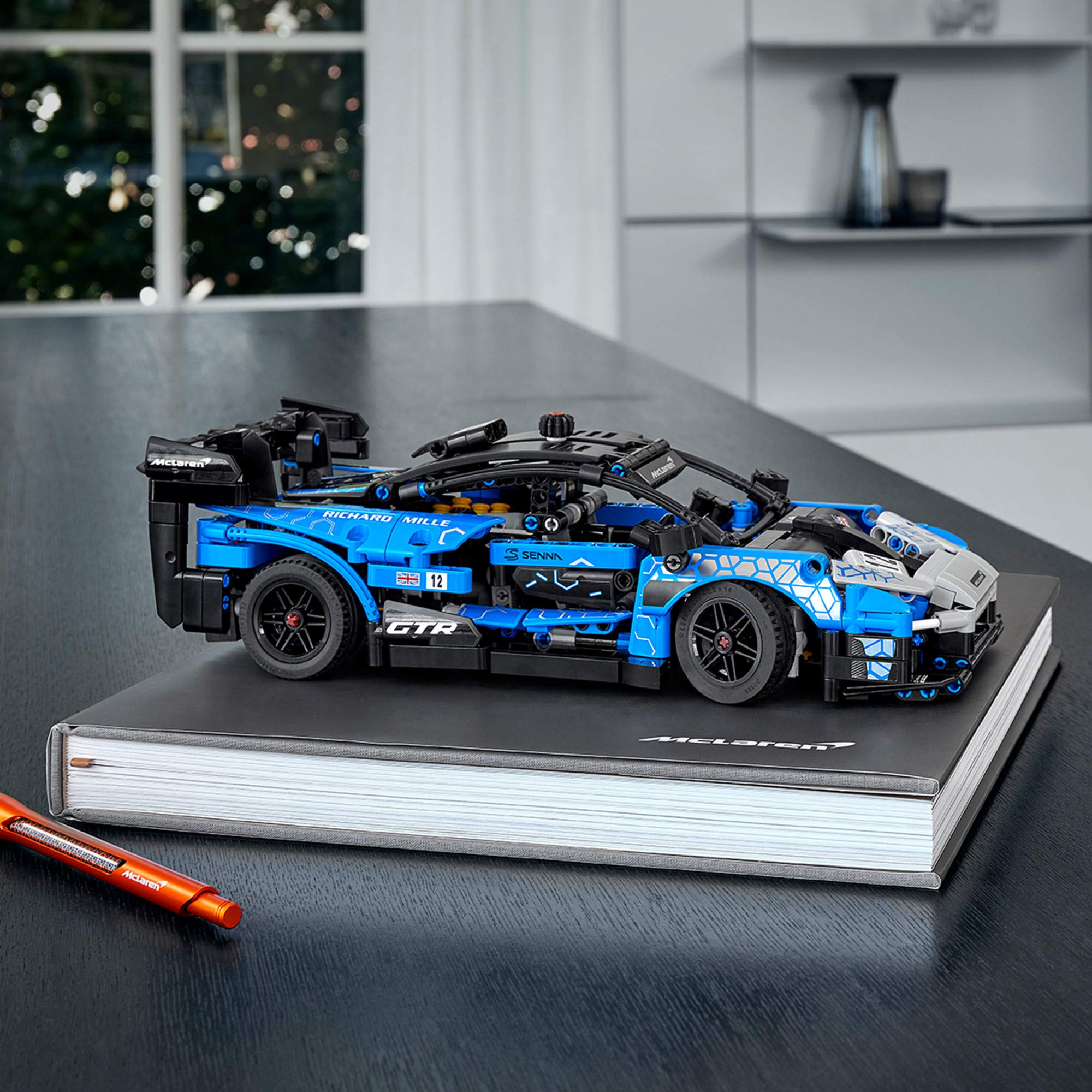 LEGO Technic McLaren Senna GTR 42123 830 pieces for creative building