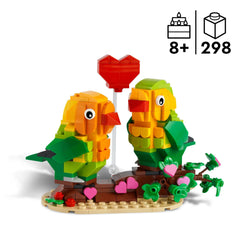 LEGO Valentine Lovebirds 40522 close-up of birds highlighting color and detail
