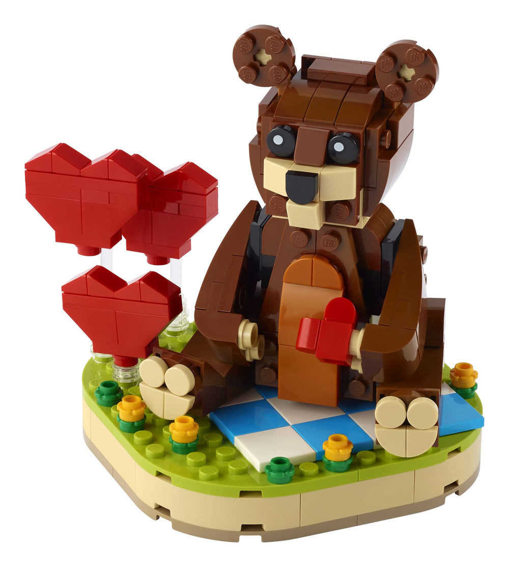 LEGO Valentine's Brown Bear 40462 picnic scene with balloons and flowers for a romantic gift moment