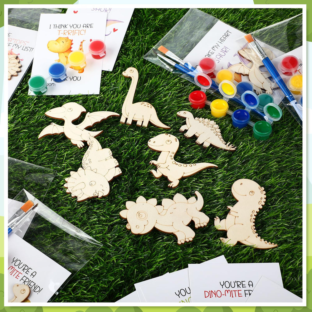 Leinuosen paint brushes included in the dino kit for detailed painting