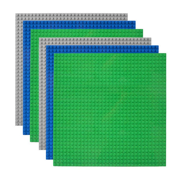 Lekebaby 10x10 green baseplate, durable surface for creative play.